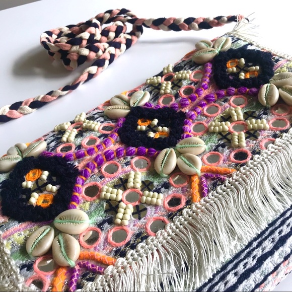 🚫SOLD OUT🚫 NWT America & Beyond Bijou Crossbody - Picture 2 of 8